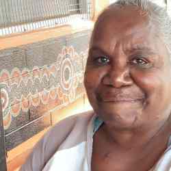 Thumbnail image of artist: Vivienne Nabangardi Napiljarri Brown